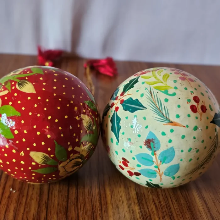 Kashmir-Made Paper Machie Ball Set – Floral Painted (Set of 2) - Image 6