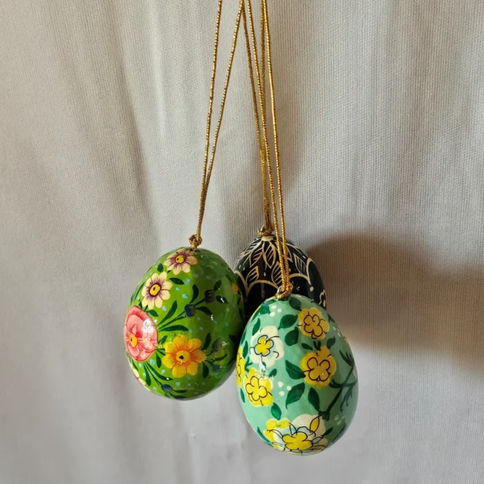 Kashmiri Paper Machie Decorative Egg Set – Handcrafted (Set of 3) - Image 6