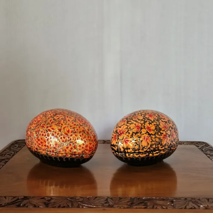 Kashmiri Paper Machie Mango Shaped Box – Set of 2 - Image 2