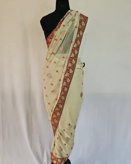 Kashmiri Creamy Sozni Work Saree in Georgette Fabric | Lal Bazaar