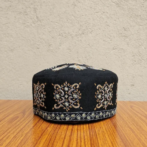 Mehrbaan-e-Dil Black Hand Sozni Work on Kashmiri Toosha Cap