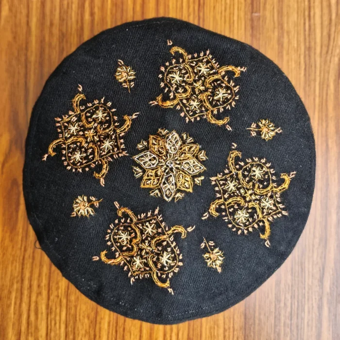 Mehrbaan-e-Dil Hand Black Sozni Work on Kashmiri Toosha Cap - Image 2