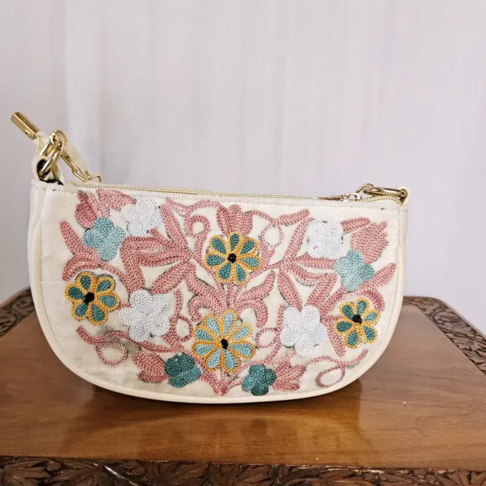 White Kashmiri Clutch with Aari Detail and Chain - Pahalgam Collection - Image 2