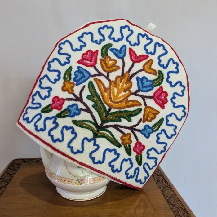 Elegent Kashmiri Handmade Tea Cozy with Crewel Embroidery - Gulmarg