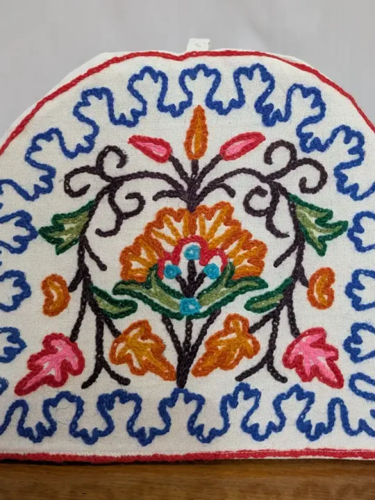 Classic Kashmiri Handmade Tea Cozy with Crewel Embroidery - Gulmarg