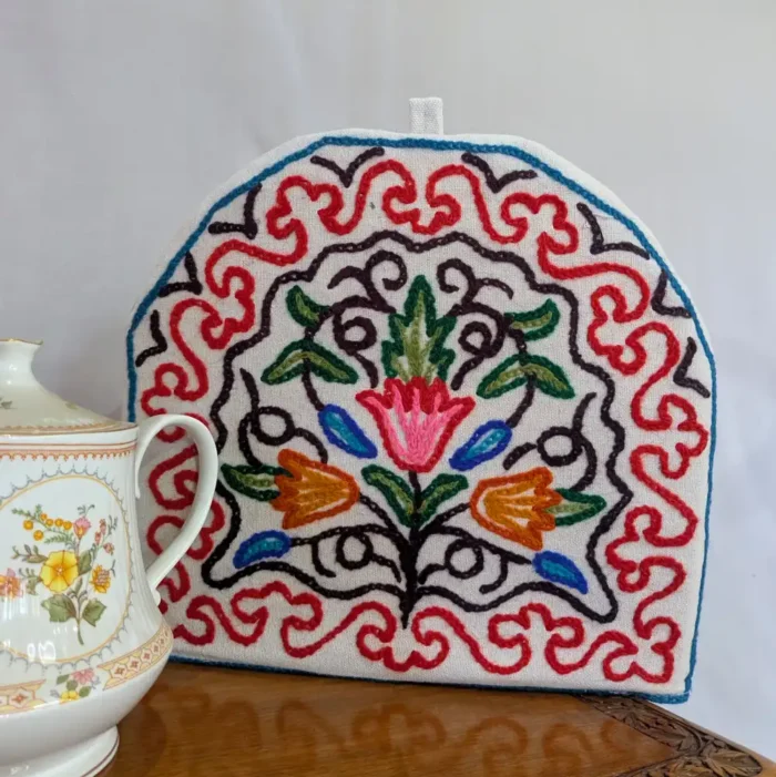 Stylish Kashmiri Handmade Tea Cozy with Crewel Embroidery - Gulmarg