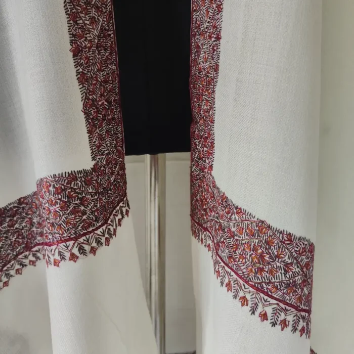 Hashmat Hand Sozni Hashidar White Kashmiri Shawl in Wool for Men - Image 4