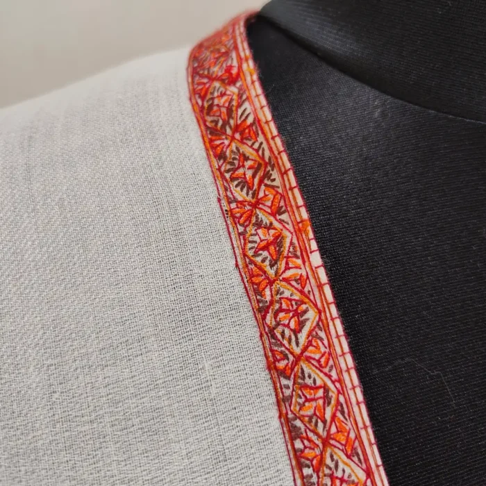 Wool Hand Sozni White Hashidar Shawl for Men from Kashmir - Image 3
