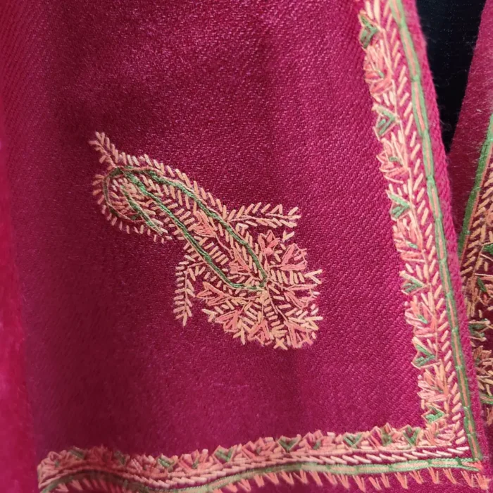 Hand Sozni Kashmiri Hashidar Men’s Maroon Wool Shawl - Image 4