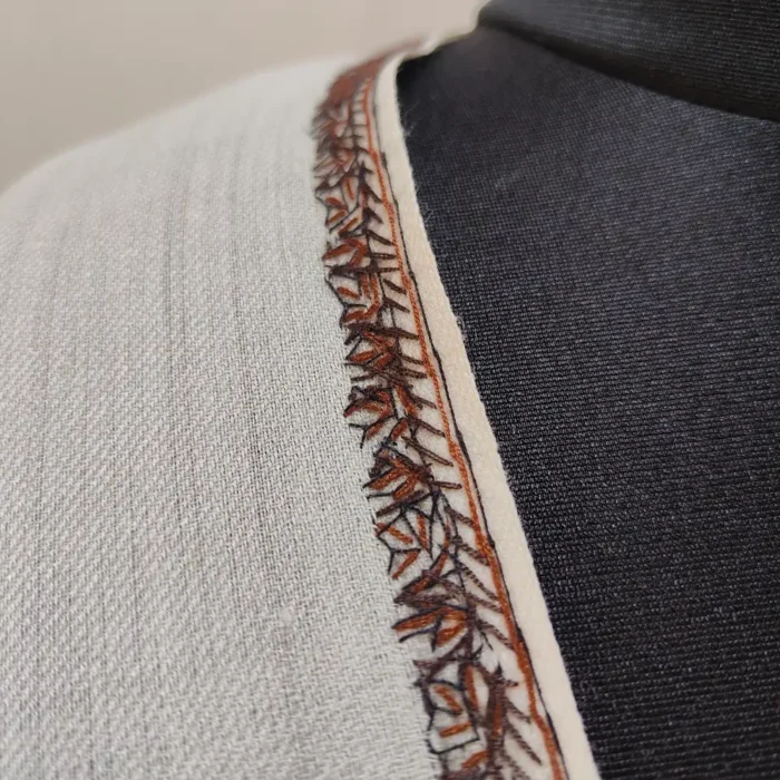 Kashmiri White Hashidar Wool Shawl for Gentlemen – Hand Sozni Embroidery - Image 3