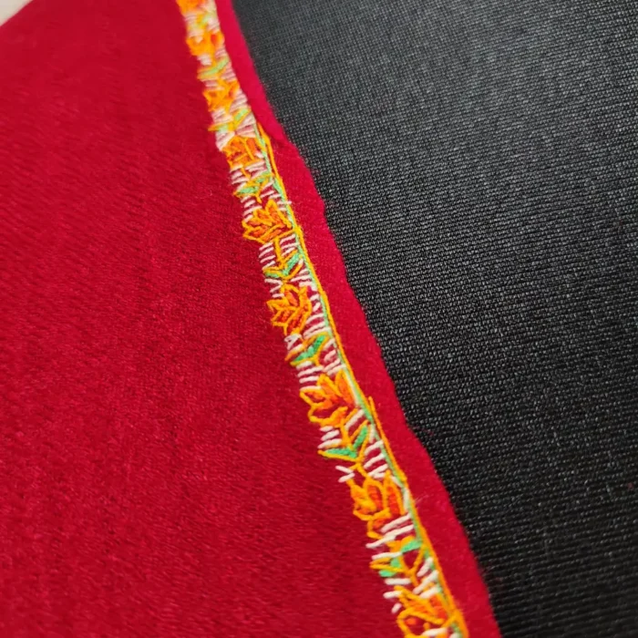 Kashmiri Hashidar Red Shawl in Wool with Hand Sozni Embroidery - Image 4