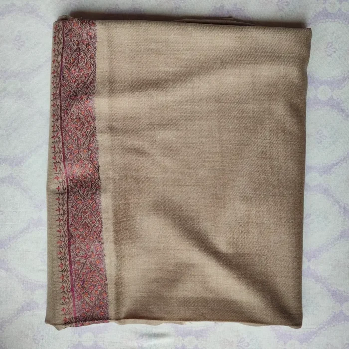 Men’s Wool Hashidar Kashmiri Beige Shawl with Hand Sozni Elegance - Image 2