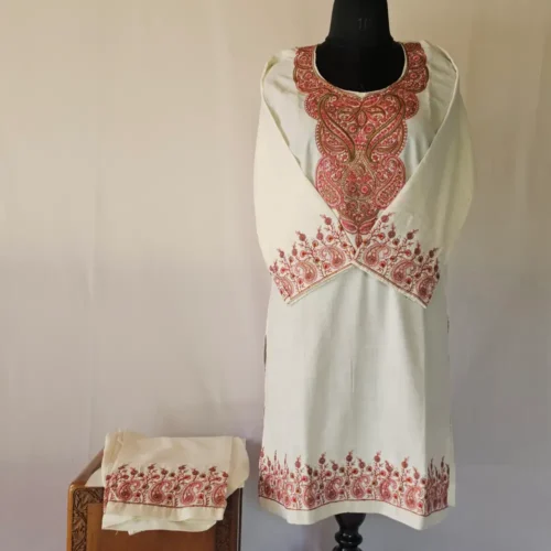 Kashmiri Cream Kurti Set With Sozni Embroidery | Lal Bazaar Collection