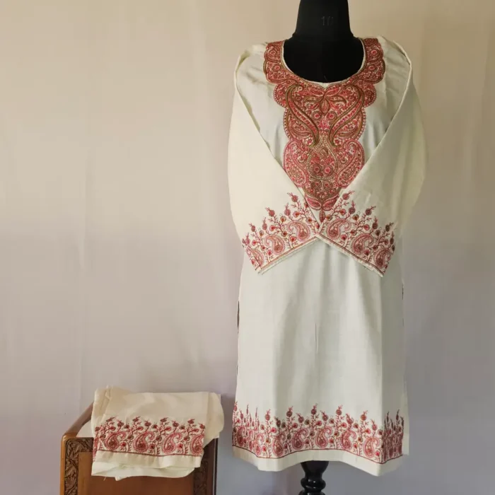 Kashmiri Cream Kurti Set With Sozni Embroidery | Lal Bazaar Collection