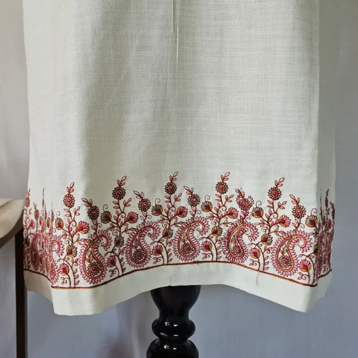 Kashmiri Cream Kurti Set With Sozni Embroidery | Lal Bazaar Collection - Image 7