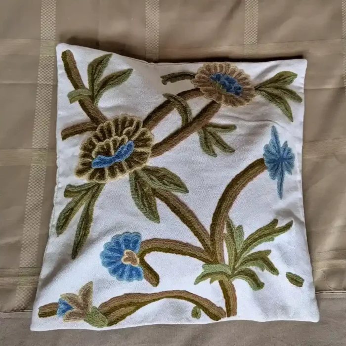 Set of 2 Cushion Covers and 2 pillow Covers with Hand Crewel Work - Image 2