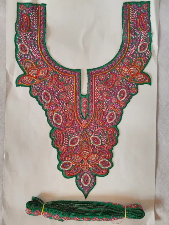 Green Sozni Needle Work Patch with Lace from Kashmir