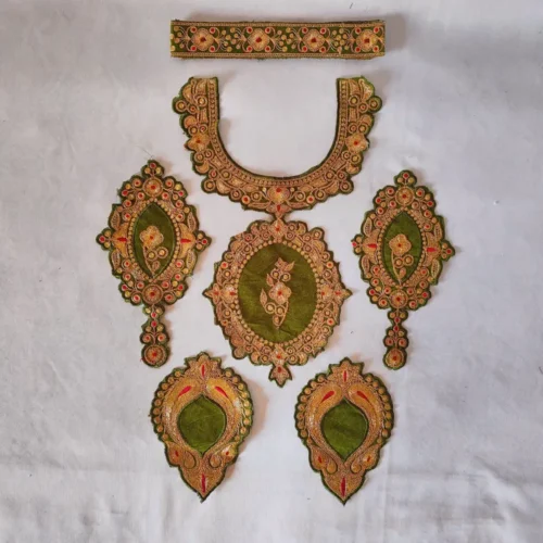Kashmiri green Tilla Embroidered Zoani Patch with Bootis and Lace