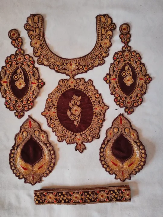 Kashmiri Chocolate Brown Tilla Embroidered Zoani Patch with Bootis and Lace
