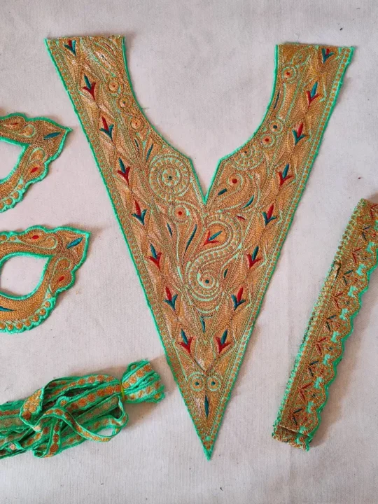 Green V Shape Tilla Embroidered Kashmiri Patch with Bootis and Laces