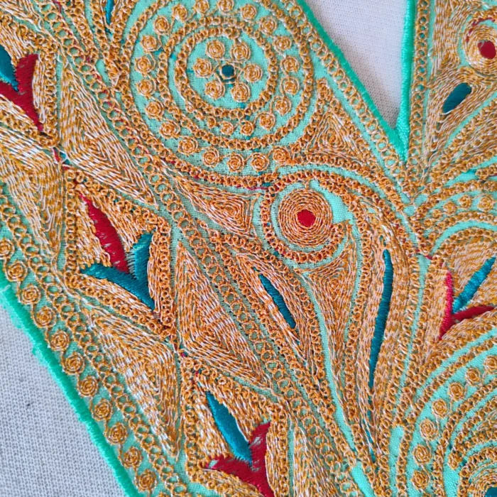 Green V Shape Tilla Embroidered Kashmiri Patch with Bootis and Laces - Image 2