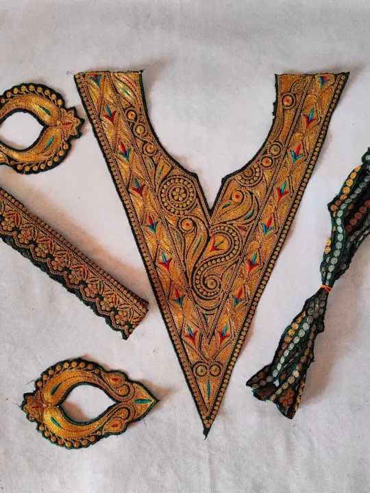 Dark Green V Shape Tilla Embroidered Kashmiri Patch with Bootis and Laces