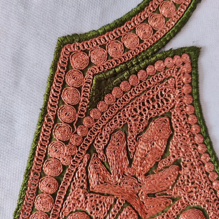 Kashmiri Green Tilla Embroidered Boab Naal and Chinar Patch with Laces - Image 2