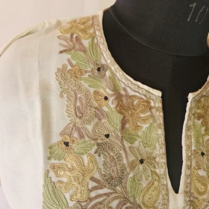 Cream Summer Cool Zunaira Kashmiri Aari Embroidered Kurti - Image 3