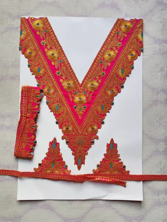 Kashmiri Tilla Embroidered Pink V Shape Patch with Sleeves and Lace