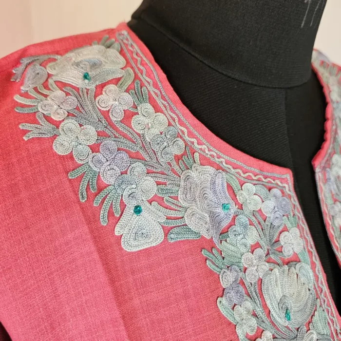 Kashmiri Long Magenta Color Cotton Kurti With Ari Embroidered Sleeves - Zohra - Image 3