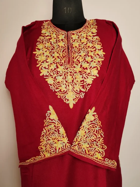 Fancy Sleeve Magenta Pheran in Cashmilon with Aari Embroidery