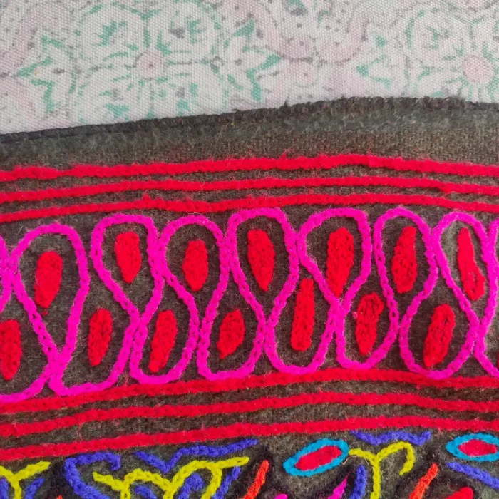 Hand Embroidered Black Kashmiri Gabba Rug with Circular Design | Approx. 8 Feet - Image 5