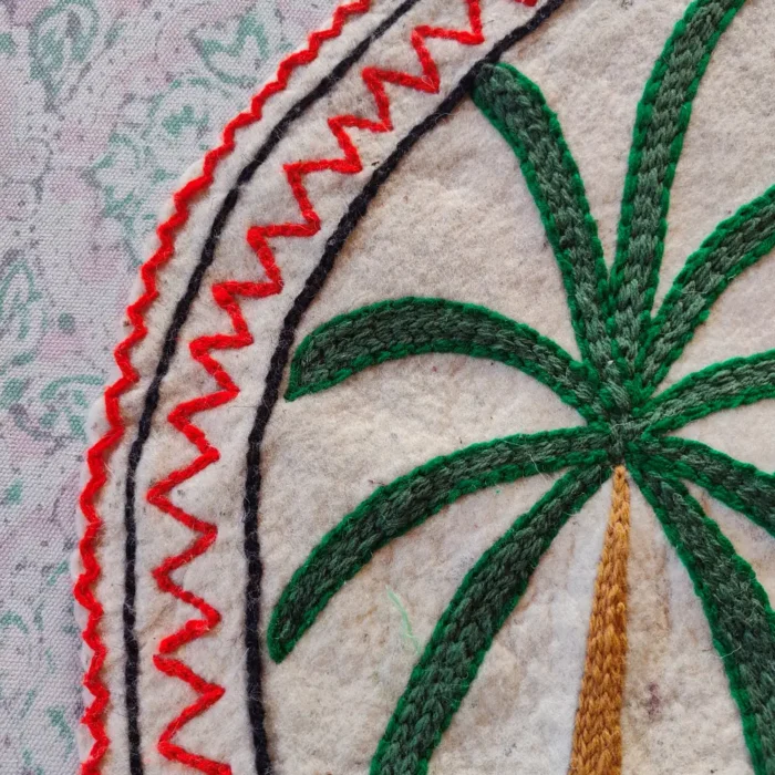 3×2 ft Kashmiri Wool Namda with Hand Aari Embroidery - Image 4