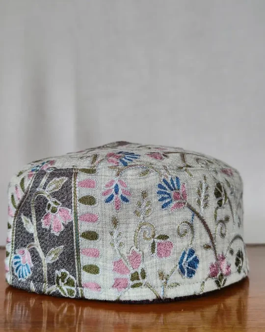 Light Grey Premium Aari Embroidered Cap in Toosha