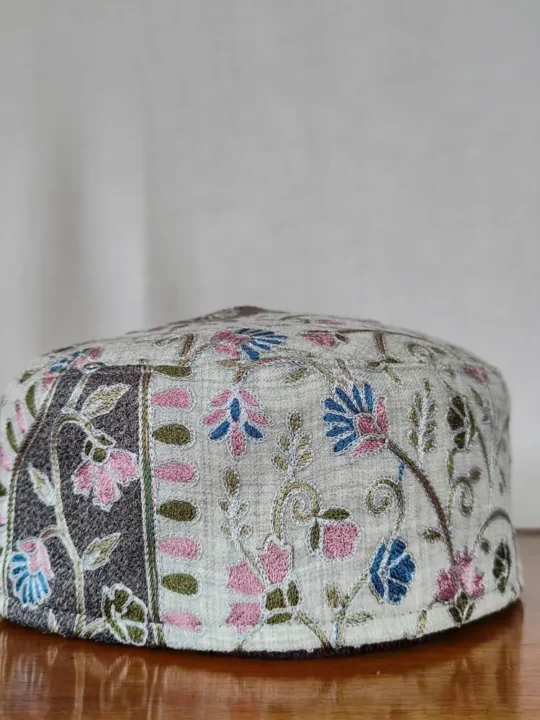 Light Grey Premium Aari Embroidered Cap in Toosha