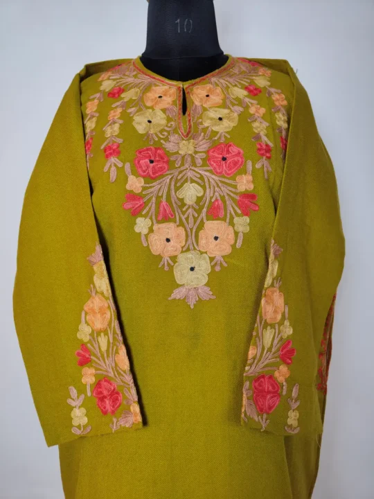 Green Cashmilon Wool Aari Embroidery Ruqaiya Pheran