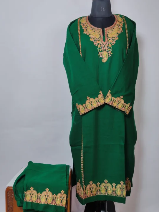 Green Cashmilon Samina Wool Sozni Embroidery Kurta Set