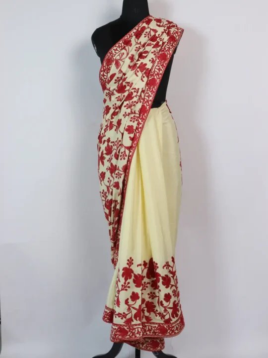 Chinar Aari Embroidery Cream Pallu Saree