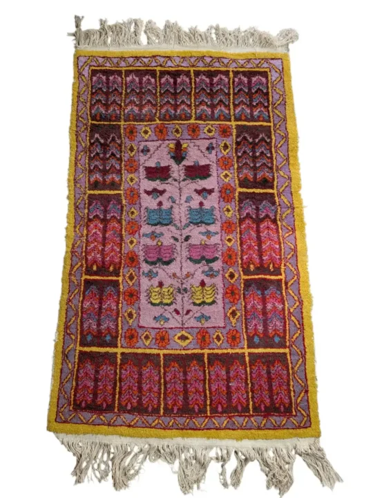 Handmade Woolen Kashmiri Carpet – Traditional Weaving