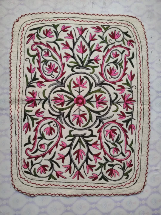 Hand Aari Work Wool Kashmiri Namda (4x3)