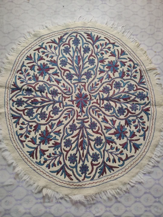 Wool Kashmiri Hand Aari Embroideed Round Namda (5ft)