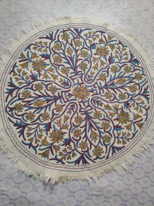 Wool Hand Aari Work Kashmiri Embroidery Round Namda (5ft)