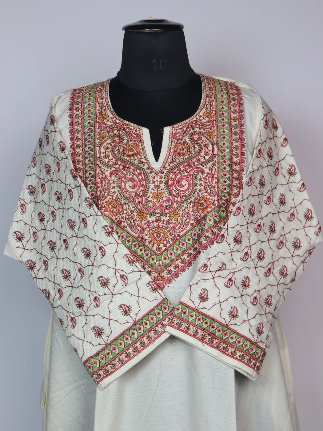 Zabarwan Kashmiri Pheran In Cashmilon Wool With Sozni Embroidery | Off White - Image 2