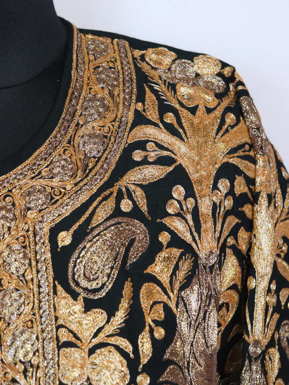 Loose Black Luxurious Tilla Jaal Raffal Pheran | Trousseau Collection - Image 3