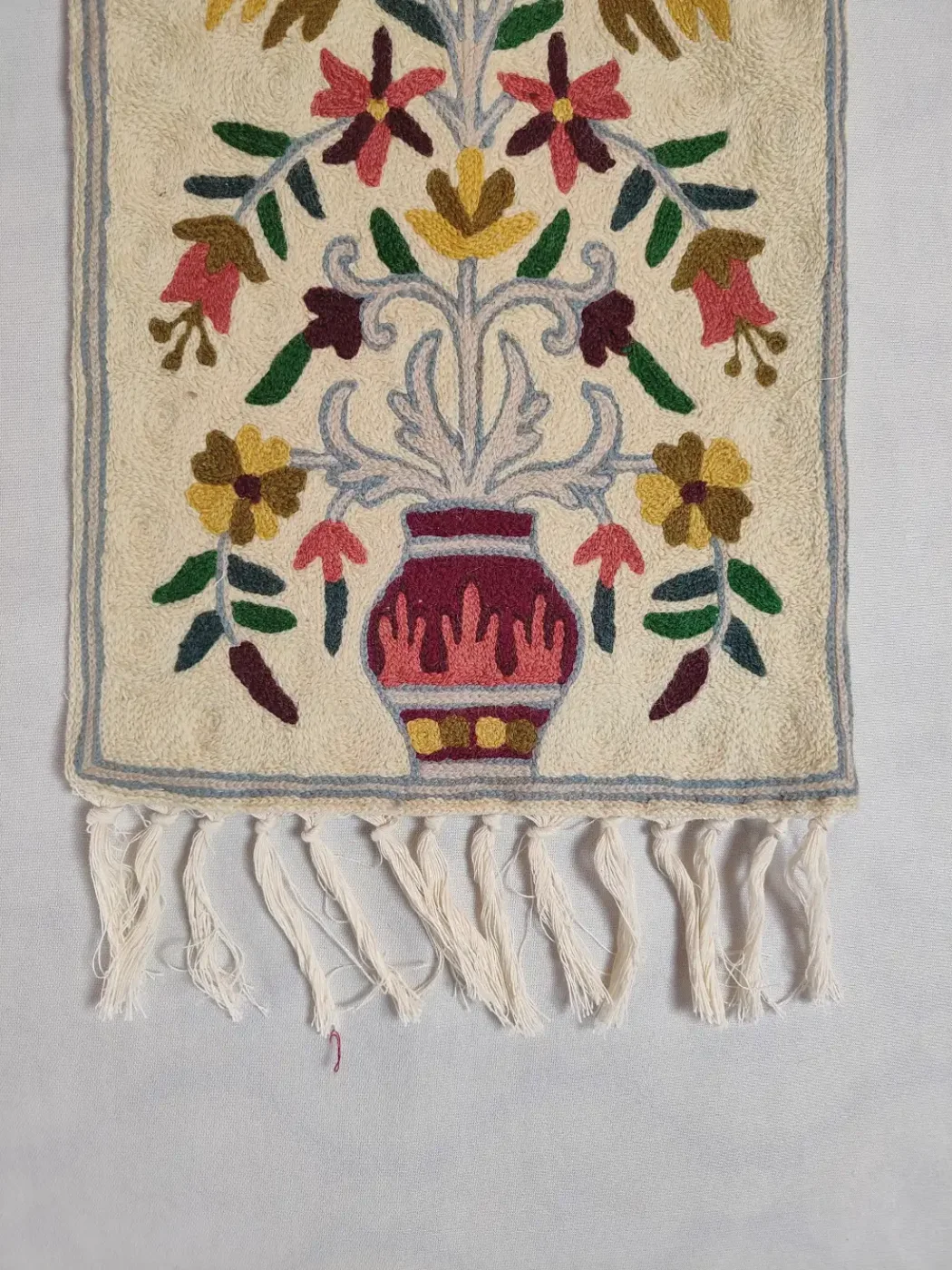 Cream Kashmiri Runner Flower Pot Chain Stitch Embroidered 4Feet - Image 3