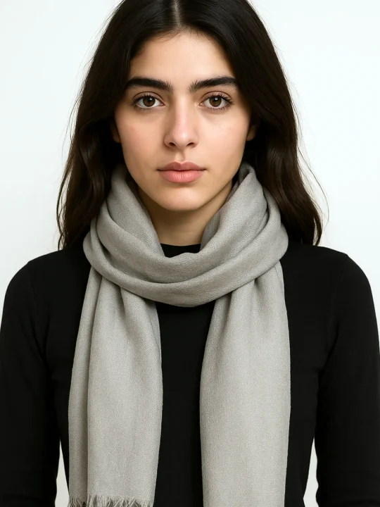 Light Grey Pure Pashmina Muffler | Unisex | Chashme Bulbul Pattern - Image 4