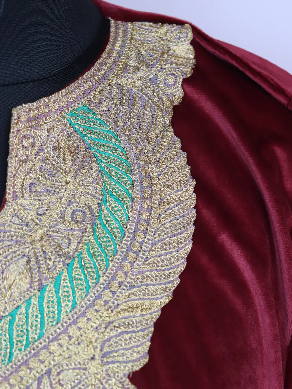 Nihayat Velvet Maroon Loose Pheran with Zari Tilla Embroidery - Image 3