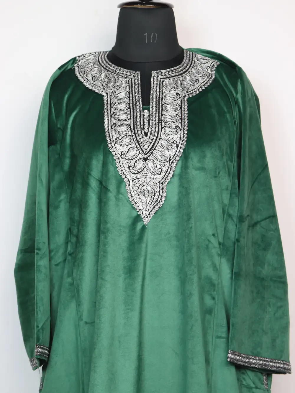 Majabeen Loose Green Velvet Pheran with Zari Tilla Embroidery - Image 2