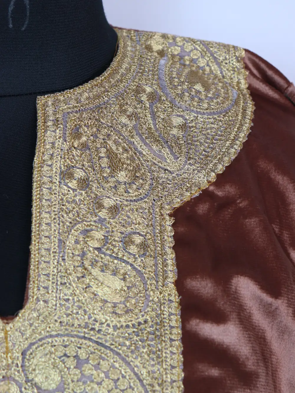 Brown Zari Tilla Work Mehnoor Loose Pheran in Velvet - Image 3