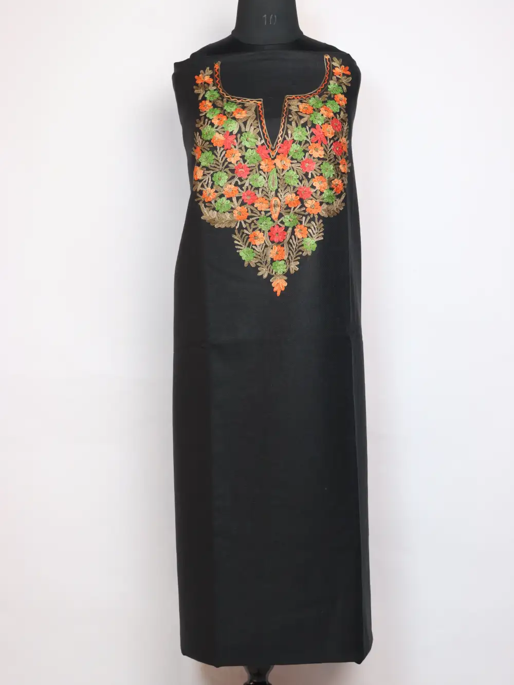 Black 2pc Suit in Cashmilon Wool with Aari Embroidery